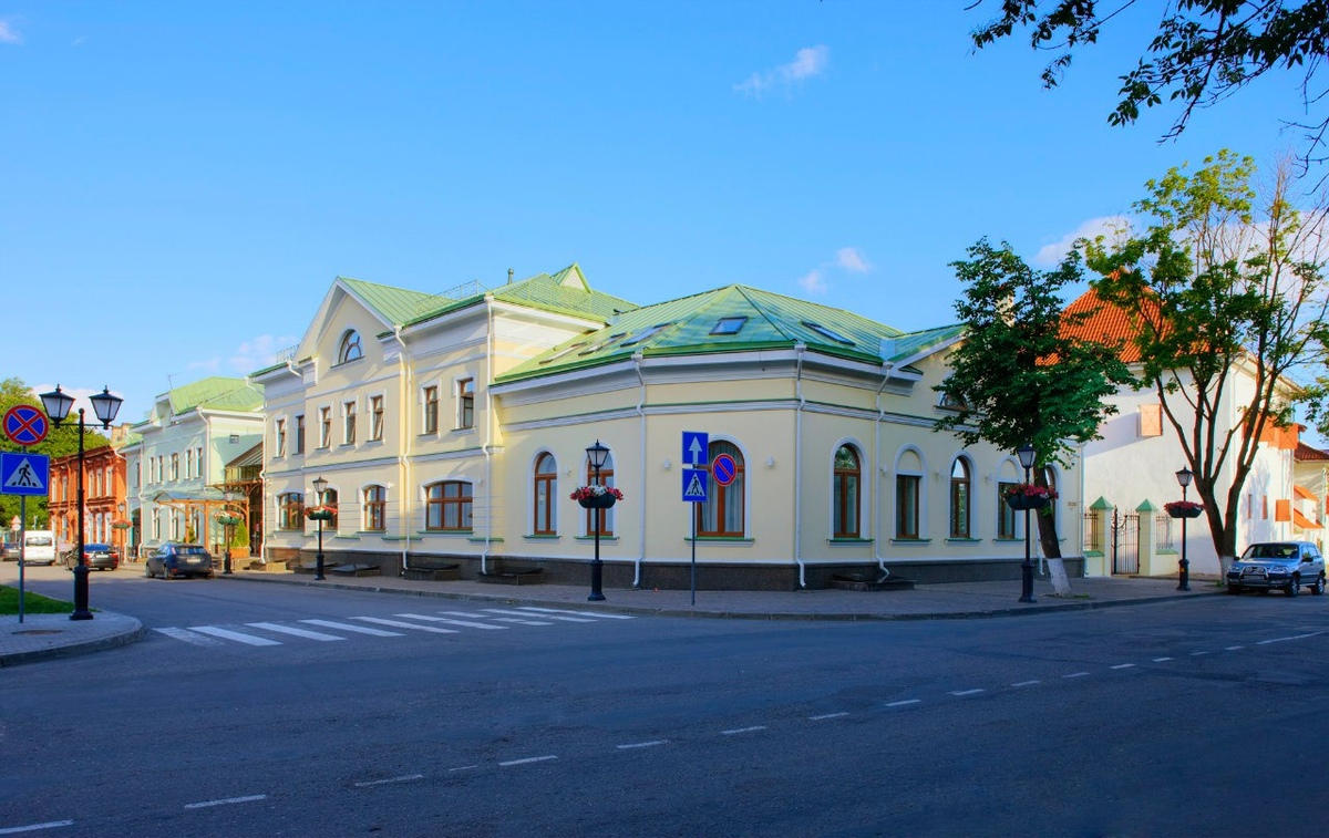 "Двор Подзноева" (корпус "Главный") Номер в реестре С602024006888