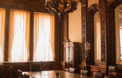 Автобусная экскурсия «Дворцы Петербурга и их владельцы». Юсуповский дворец