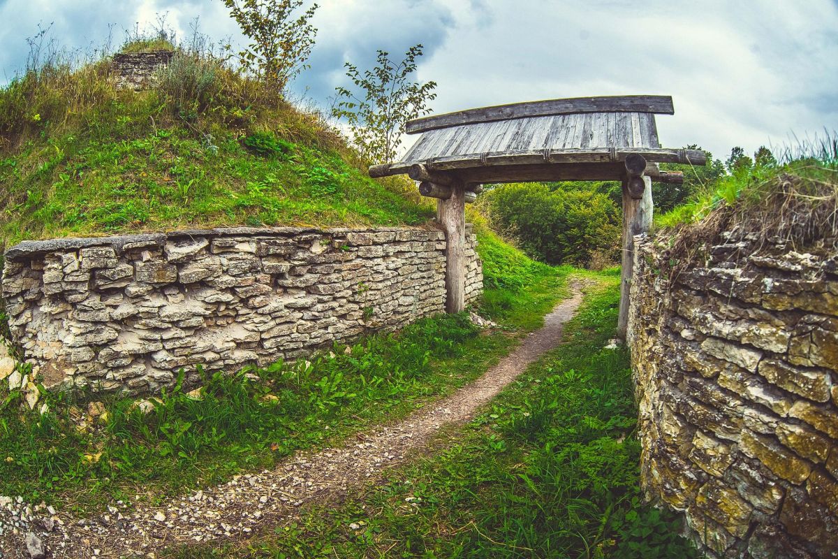 ПСКОВ 5 дней с отдыхом в Изборске