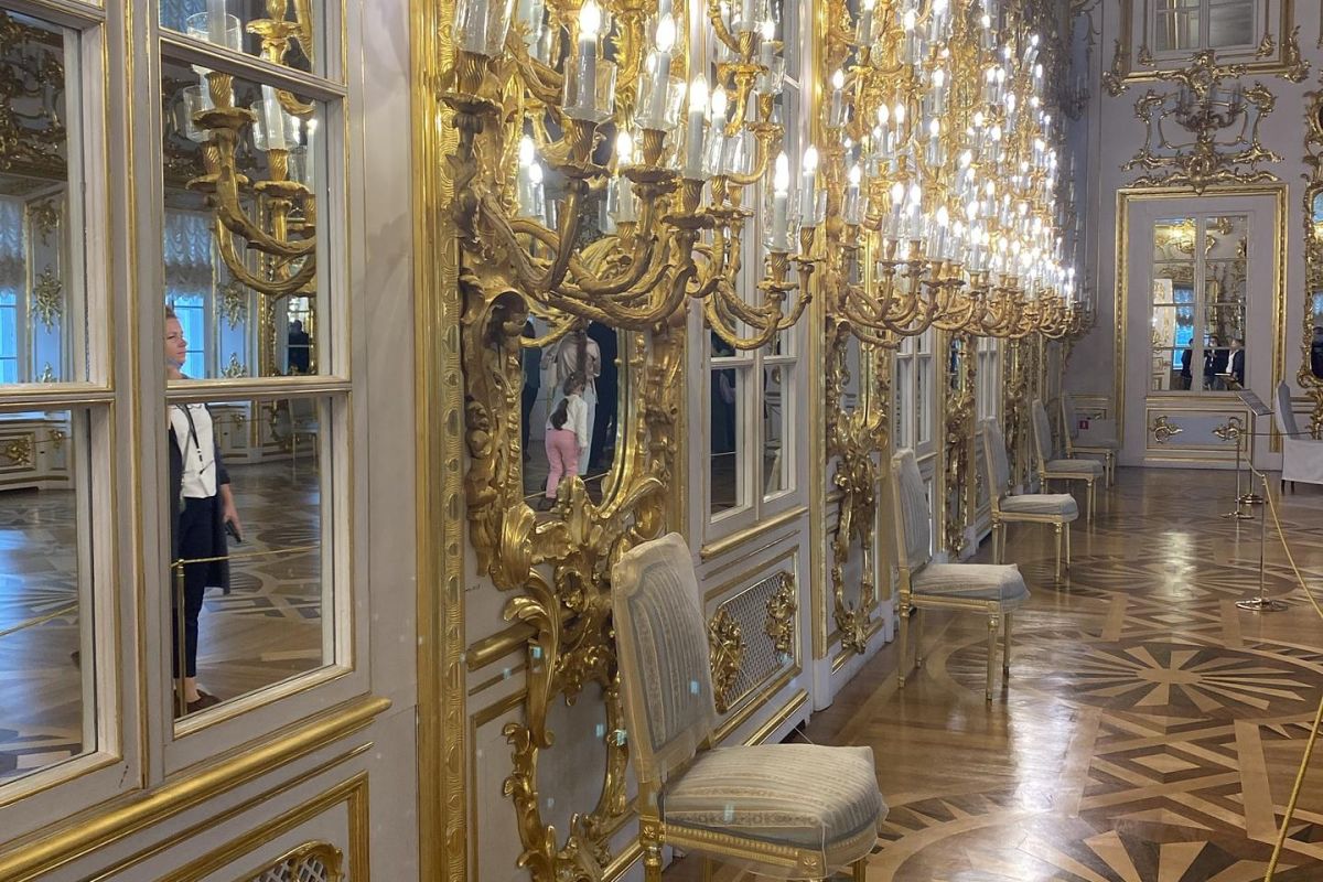 Автобусная экскурсия в Стрельну и Петергоф с Константиновским дворцом и Большим дворцом